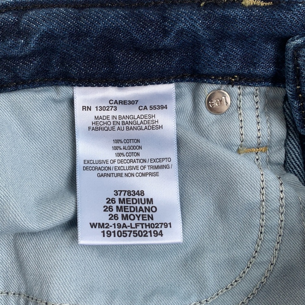 Lee’s Vintage Modern Cutoff Short - Picture 7 of 7